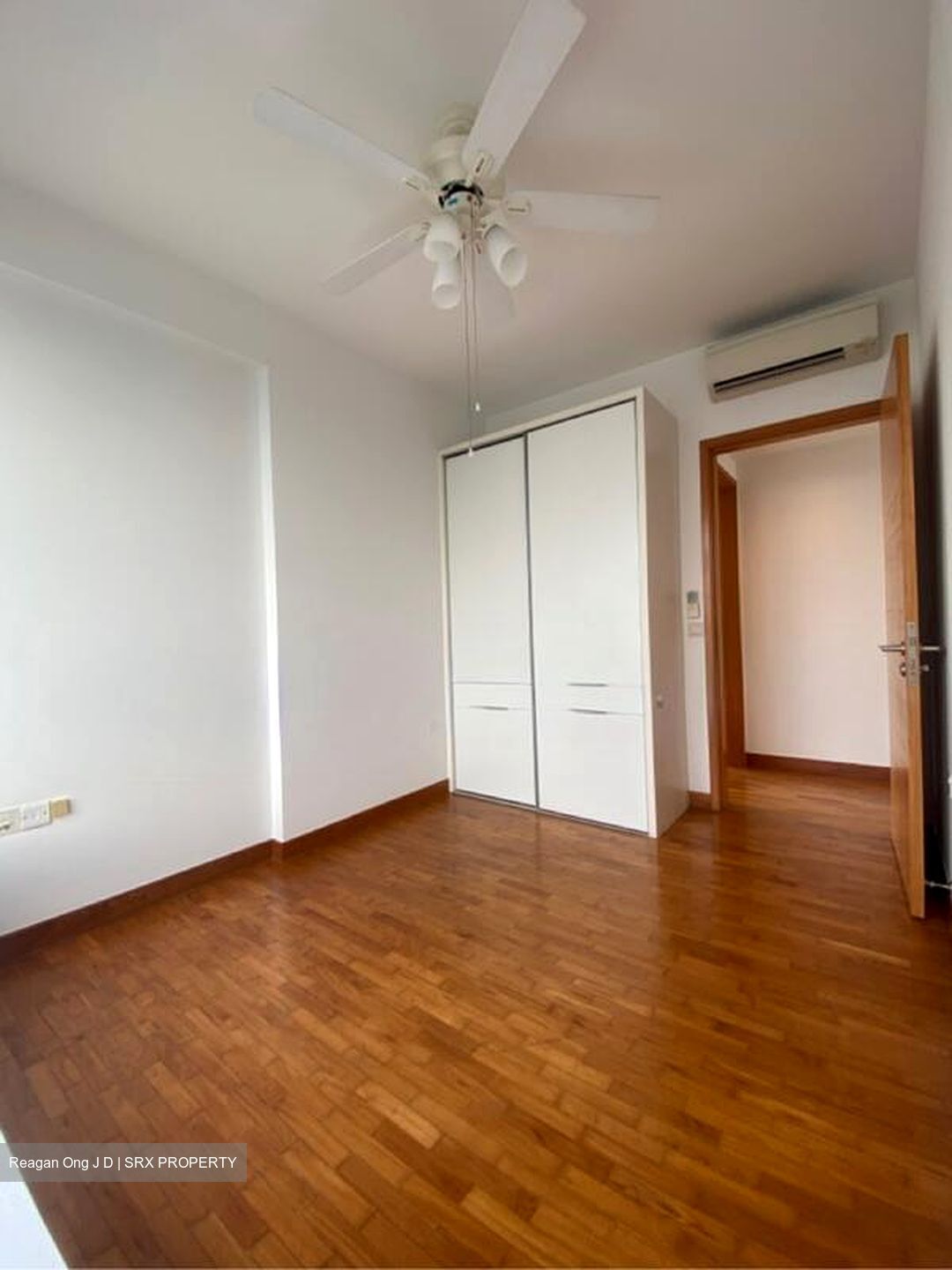 Centro Residences (D20), Condominium #517384671